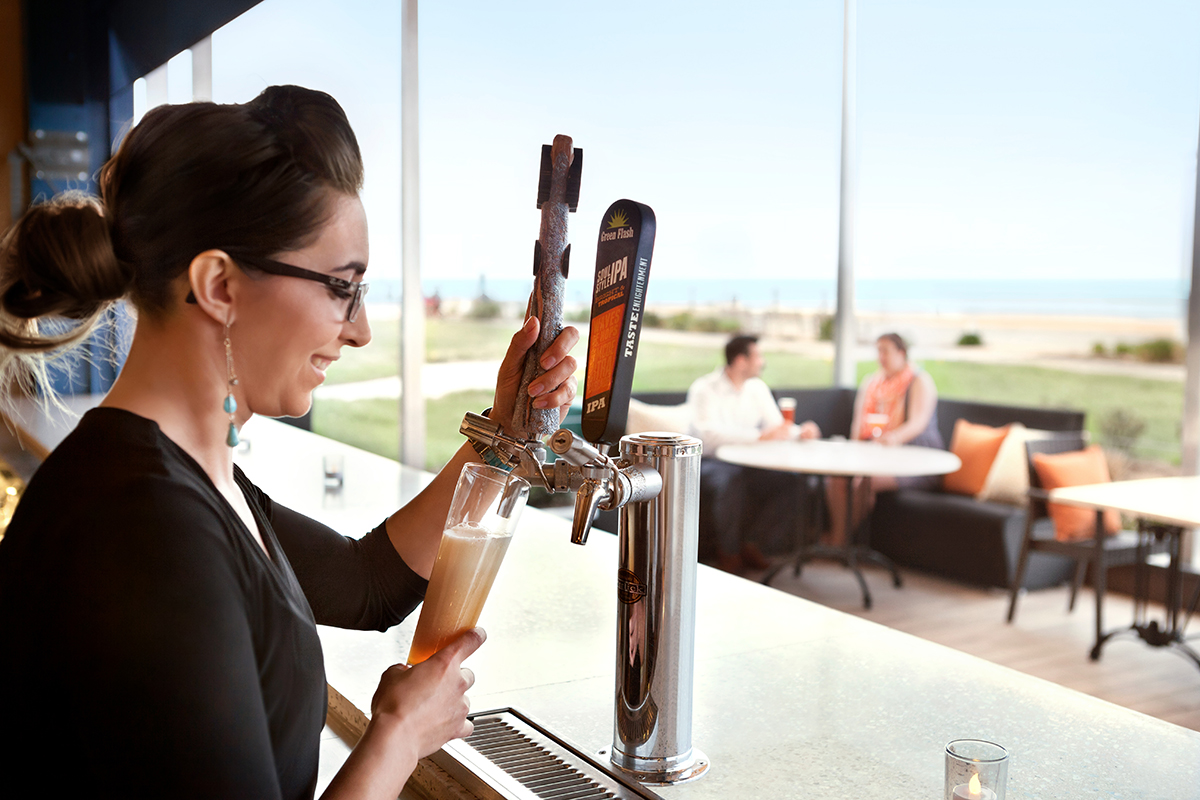 Hyatt House Virginia Beach-Oceanfront Rooftop Bar Bartender Pouring Drink